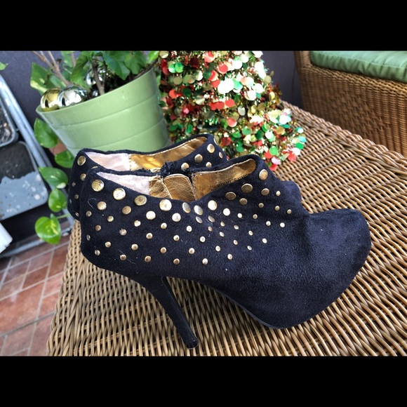 Platform booties - Picture 4 of 4